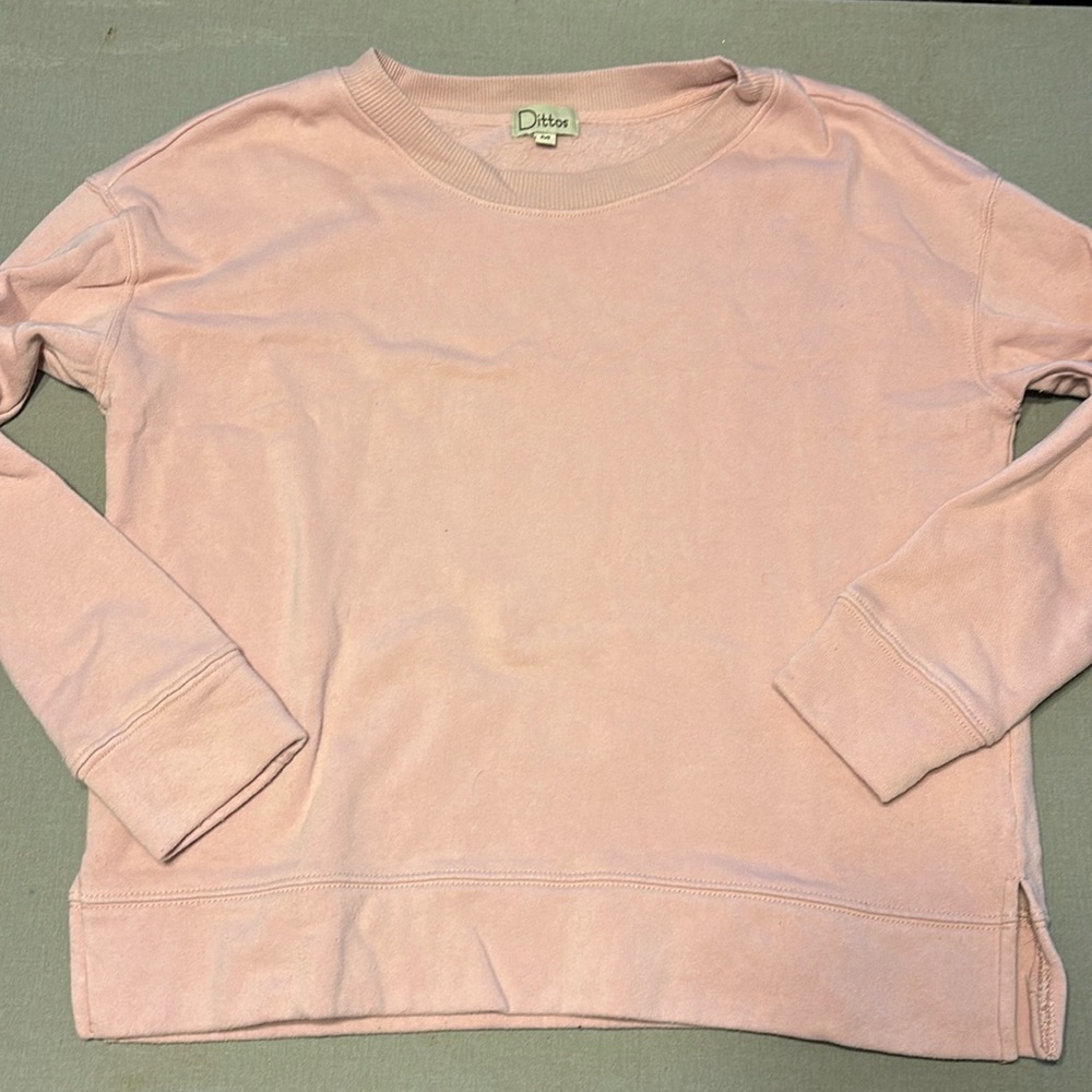 Light pink oversized sweatshirt, solid pink, medium